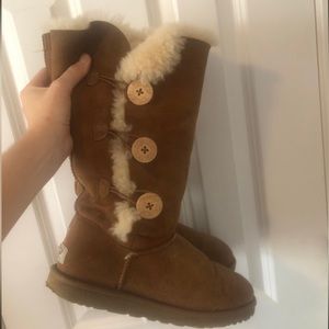 Bailey Button Uggs